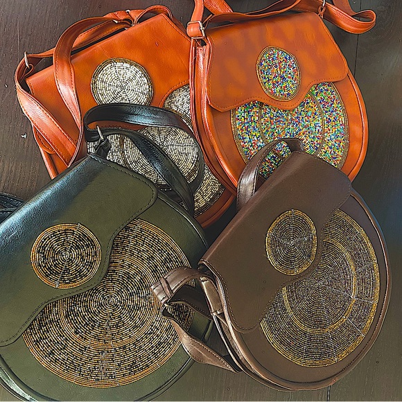 Hand bags - Picture 1 of 1